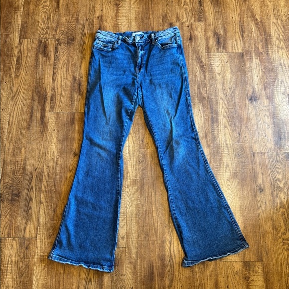 Vervet Women's  Flared Jeans Size 32 - Picture 1 of 9